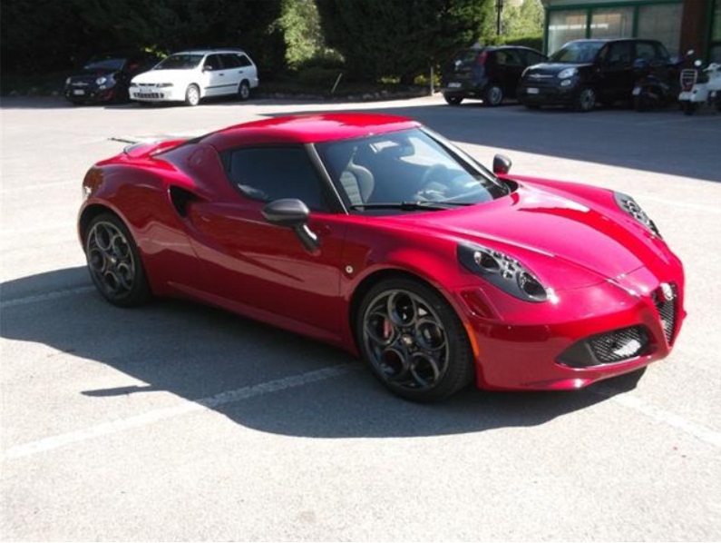 ALFA ROMEO 4C (01/02/2014) - 